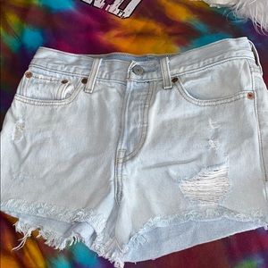 levi shorts